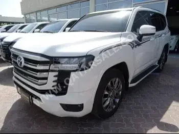 Toyota  Land Cruiser  GXR Twin Turbo  2022  Automatic  14,000 Km  6 Cylinder  Four Wheel Drive (4WD)  SUV  White  With Warranty