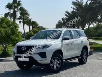 Toyota  Fortuner  2024  Automatic  0 Km  4 Cylinder  Four Wheel Drive (4WD)  SUV  White  With Warranty
