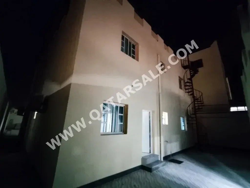 Family Residential  - Fully Furnished  - Al Khor  - Al Khor  - 7 Bedrooms