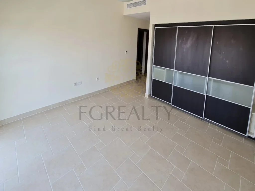 3 Bedrooms  Apartment  For Sale  in Doha -  The Pearl  Not Furnished