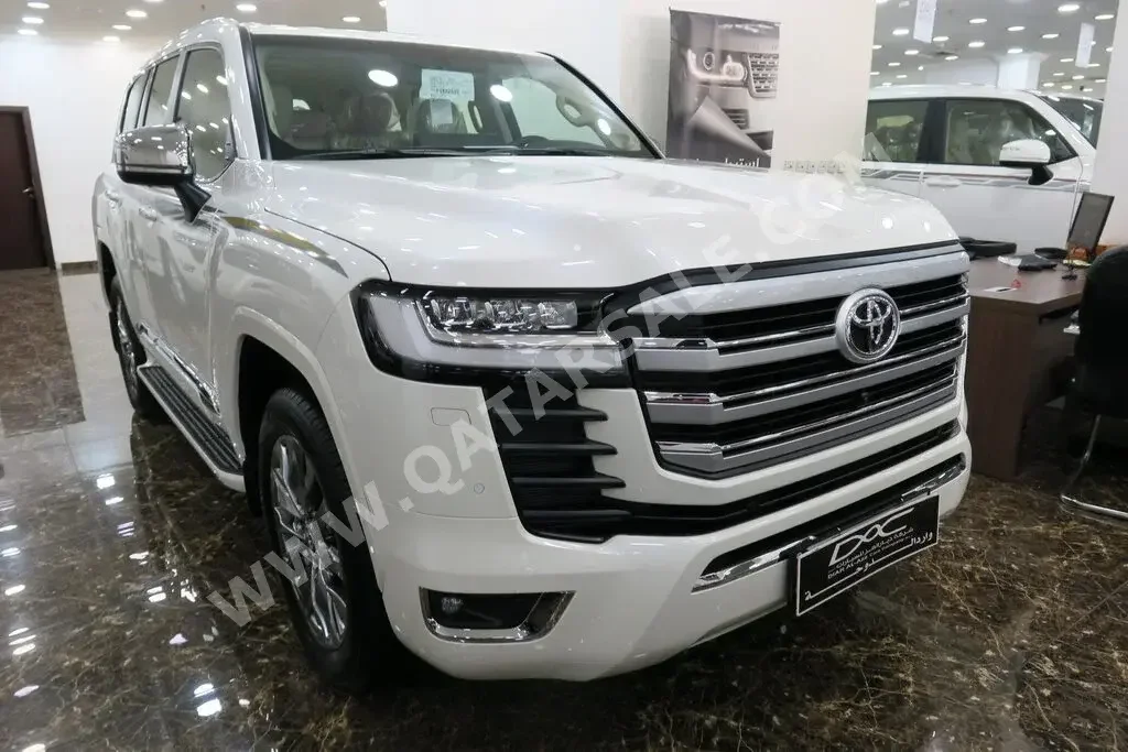 Toyota  Land Cruiser  VX Twin Turbo  2023  Automatic  0 Km  6 Cylinder  Four Wheel Drive (4WD)  SUV  White  With Warranty