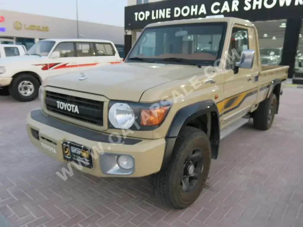 Toyota  Land Cruiser  LX  2022  Manual  20,000 Km  6 Cylinder  Four Wheel Drive (4WD)  Pick Up  Beige  With Warranty