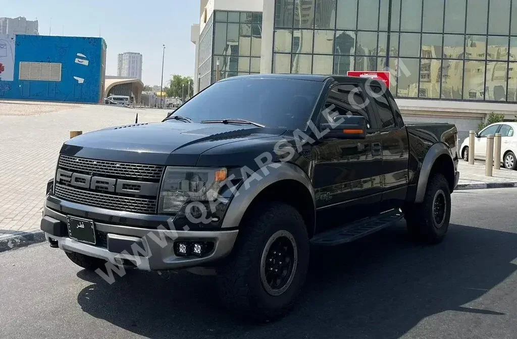 Ford  Raptor  SVT  2014  Automatic  171,000 Km  8 Cylinder  Four Wheel Drive (4WD)  Pick Up  Black  With Warranty