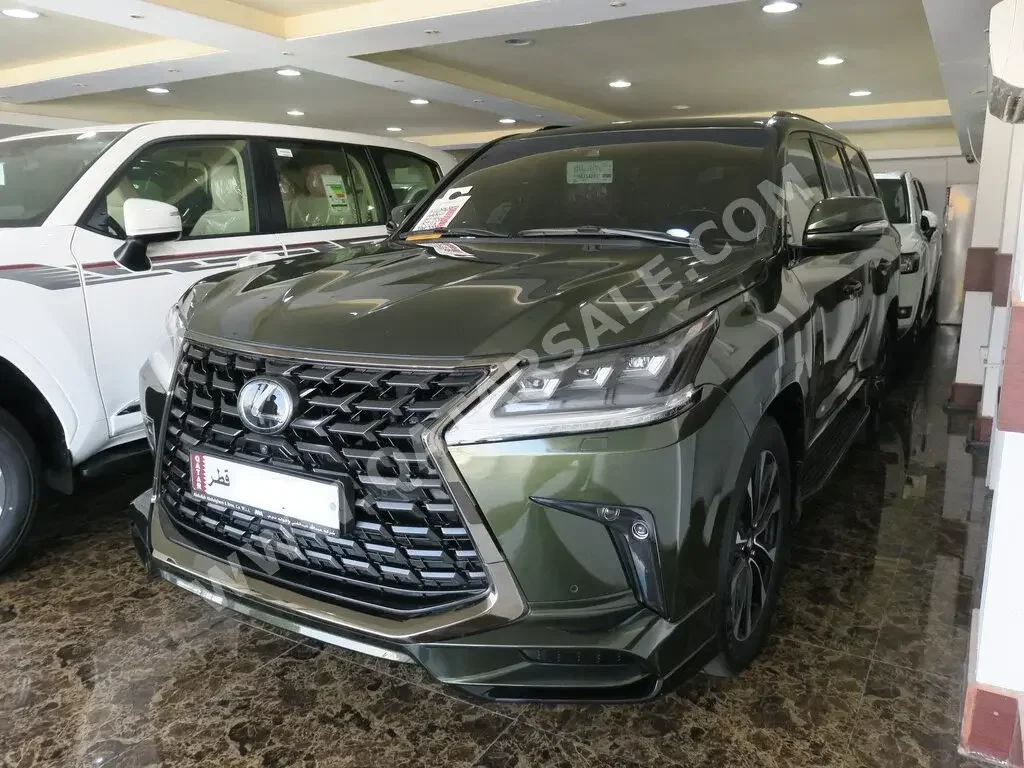  Lexus  LX  570 S Black Edition  2021  Automatic  64,000 Km  8 Cylinder  Four Wheel Drive (4WD)  SUV  Green  With Warranty