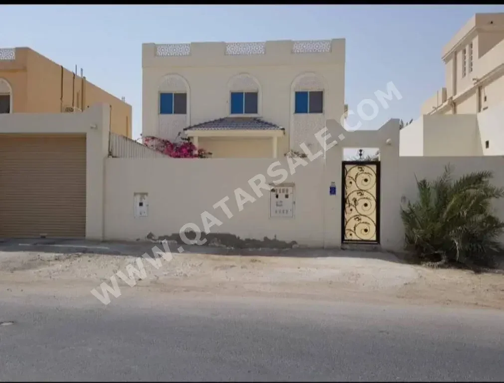 Family Residential  - Not Furnished  - Al Rayyan  - Al Aziziyah  - 7 Bedrooms