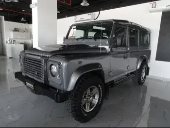 Land Rover  Defender  2012  Manual  39,000 Km  6 Cylinder  Four Wheel Drive (4WD)  SUV  Silver  With Warranty