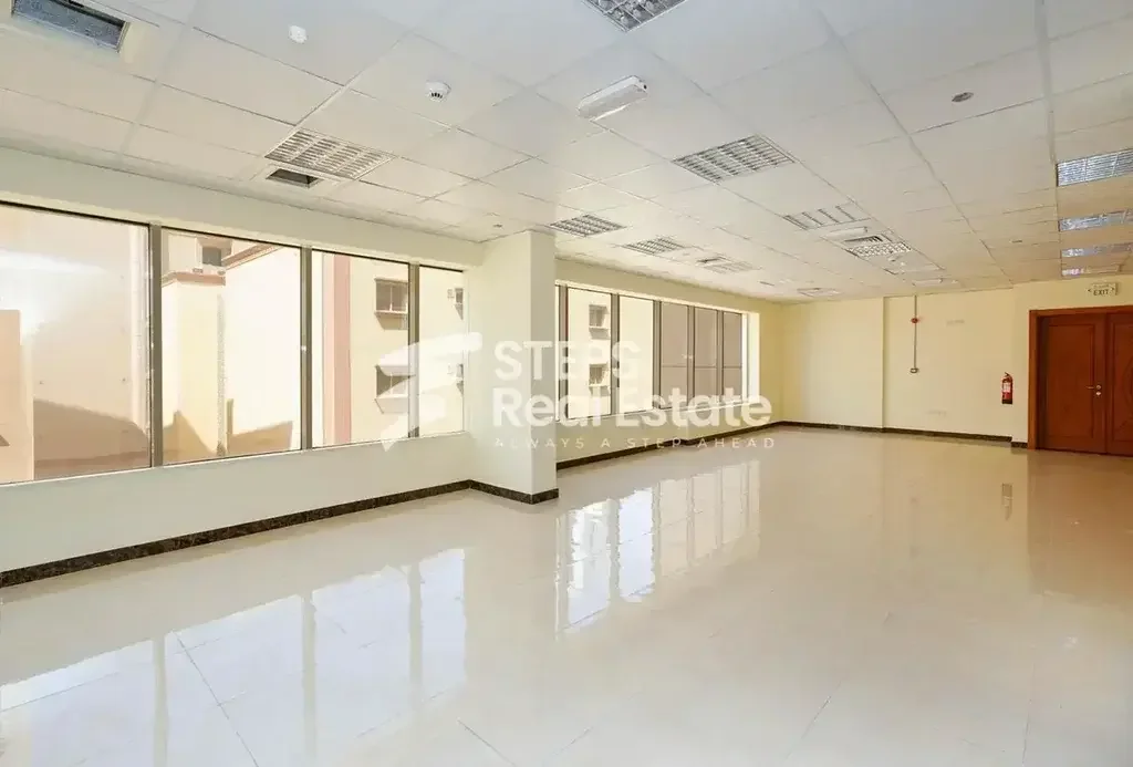 Commercial Offices - Not Furnished  - Doha  - Fereej Bin Mahmoud