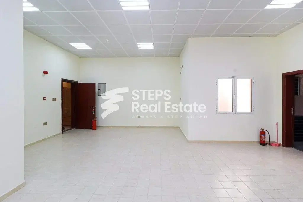 Commercial Offices - Not Furnished  - Al Rayyan  - Ain Khaled