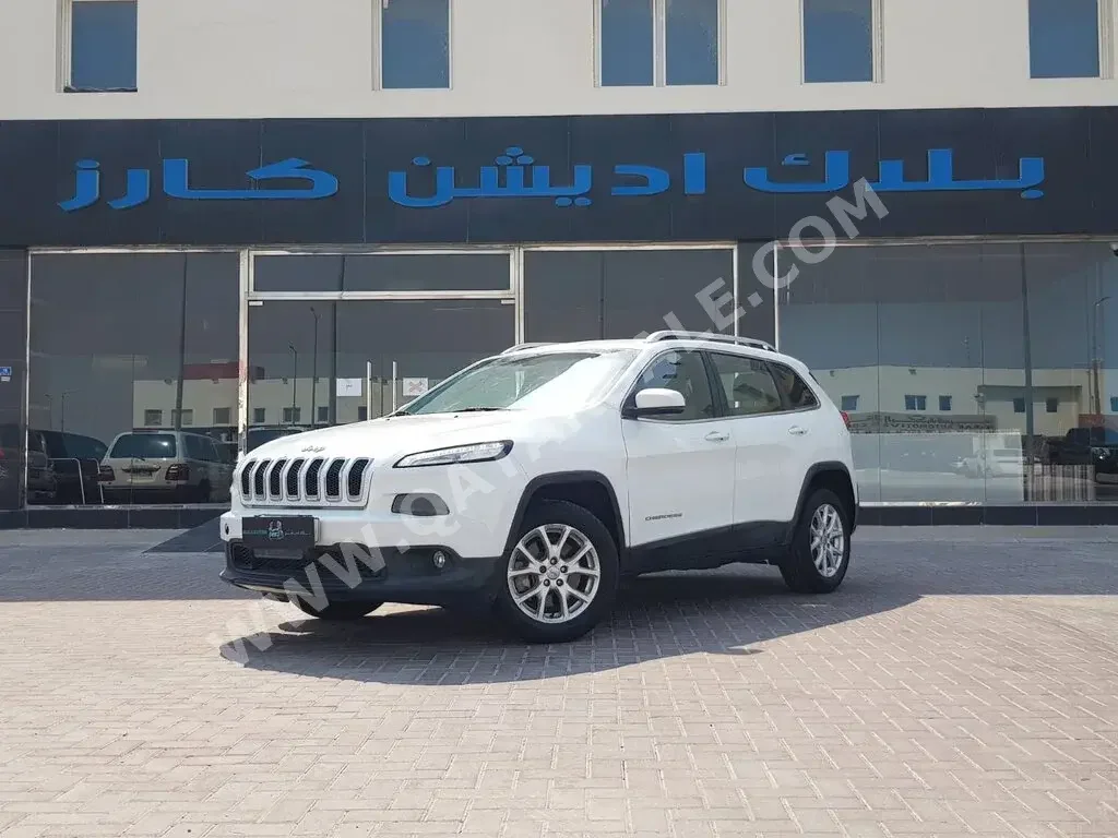 Jeep  Cherokee  2016  Automatic  103,000 Km  6 Cylinder  Four Wheel Drive (4WD)  SUV  White