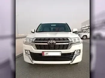 Toyota  Land Cruiser  VXR  2021  Automatic  51,000 Km  8 Cylinder  Four Wheel Drive (4WD)  SUV  White