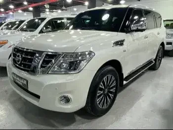 Nissan  Patrol  Platinum  2016  Automatic  196,000 Km  8 Cylinder  Four Wheel Drive (4WD)  SUV  White
