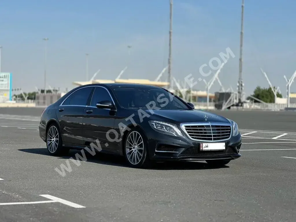 Mercedes-Benz  S-Class  400  2014  Automatic  102,000 Km  6 Cylinder  Rear Wheel Drive (RWD)  Sedan  Black