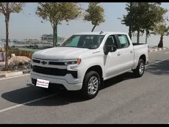 Chevrolet  Silverado  RST  2023  Automatic  0 Km  8 Cylinder  Four Wheel Drive (4WD)  Pick Up  White  With Warranty