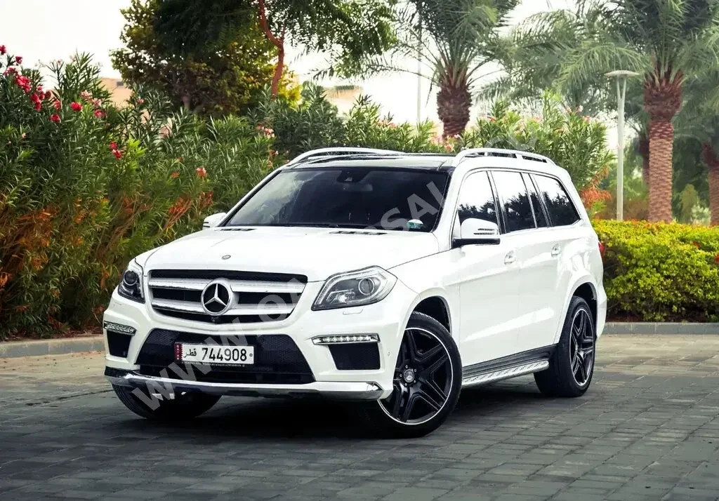 Mercedes-Benz  GL  500  2016  Automatic  55,000 Km  8 Cylinder  Four Wheel Drive (4WD)  SUV  White