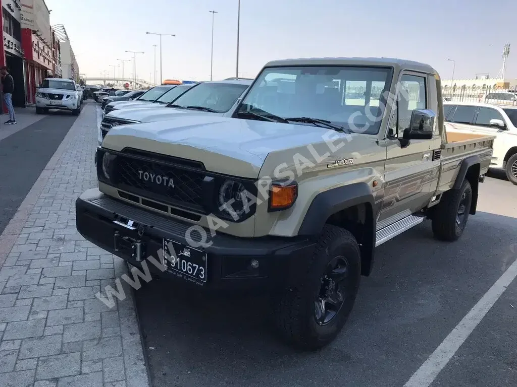  Toyota  Land Cruiser  LX  2024  Automatic  0 Km  4 Cylinder  Four Wheel Drive (4WD)  Pick Up  Beige  With Warranty