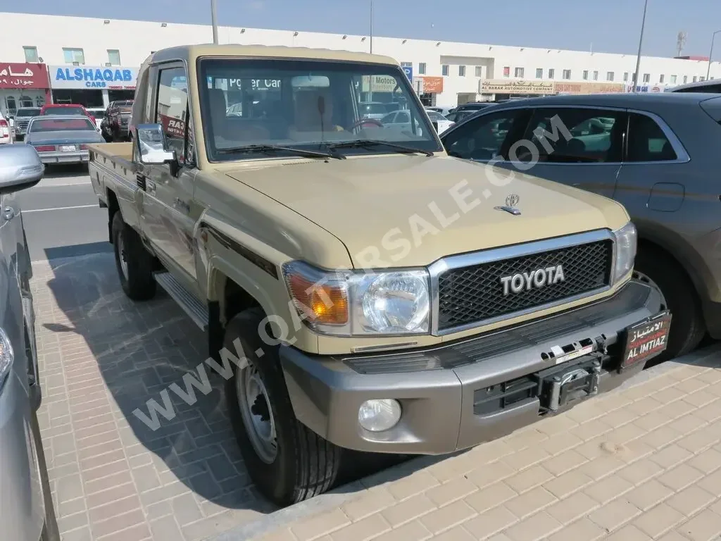 Toyota  Land Cruiser  LX  2023  Manual  29,000 Km  6 Cylinder  Four Wheel Drive (4WD)  Pick Up  Beige  With Warranty