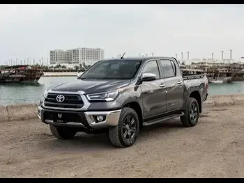 Toyota  Hilux  SR5  2024  Automatic  1,500 Km  4 Cylinder  Four Wheel Drive (4WD)  Pick Up  Gray  With Warranty