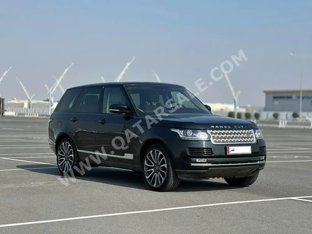 Land Rover  Range Rover  Vogue  2015  Automatic  165,000 Km  8 Cylinder  Four Wheel Drive (4WD)  SUV  Black