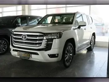Toyota  Land Cruiser  GXR Twin Turbo  2022  Automatic  36,000 Km  6 Cylinder  Four Wheel Drive (4WD)  SUV  White
