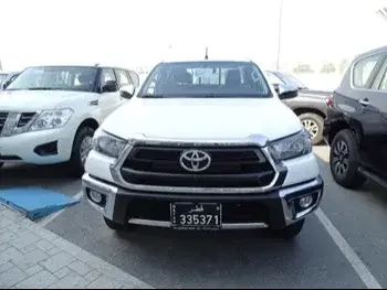  Toyota  Hilux  SR5  2024  Automatic  0 Km  4 Cylinder  Four Wheel Drive (4WD)  Pick Up  White  With Warranty