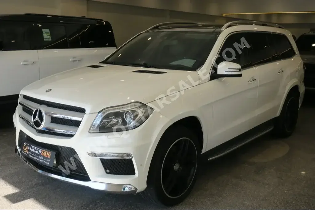 Mercedes-Benz  GL  500  2015  Automatic  84,000 Km  8 Cylinder  All Wheel Drive (AWD)  SUV  White