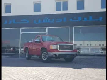 GMC  Sierra  1500  2011  Automatic  246,000 Km  8 Cylinder  Four Wheel Drive (4WD)  Pick Up  Red