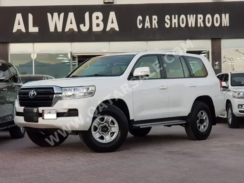 Toyota  Land Cruiser  G  2017  Automatic  100,000 Km  6 Cylinder  Four Wheel Drive (4WD)  SUV  White