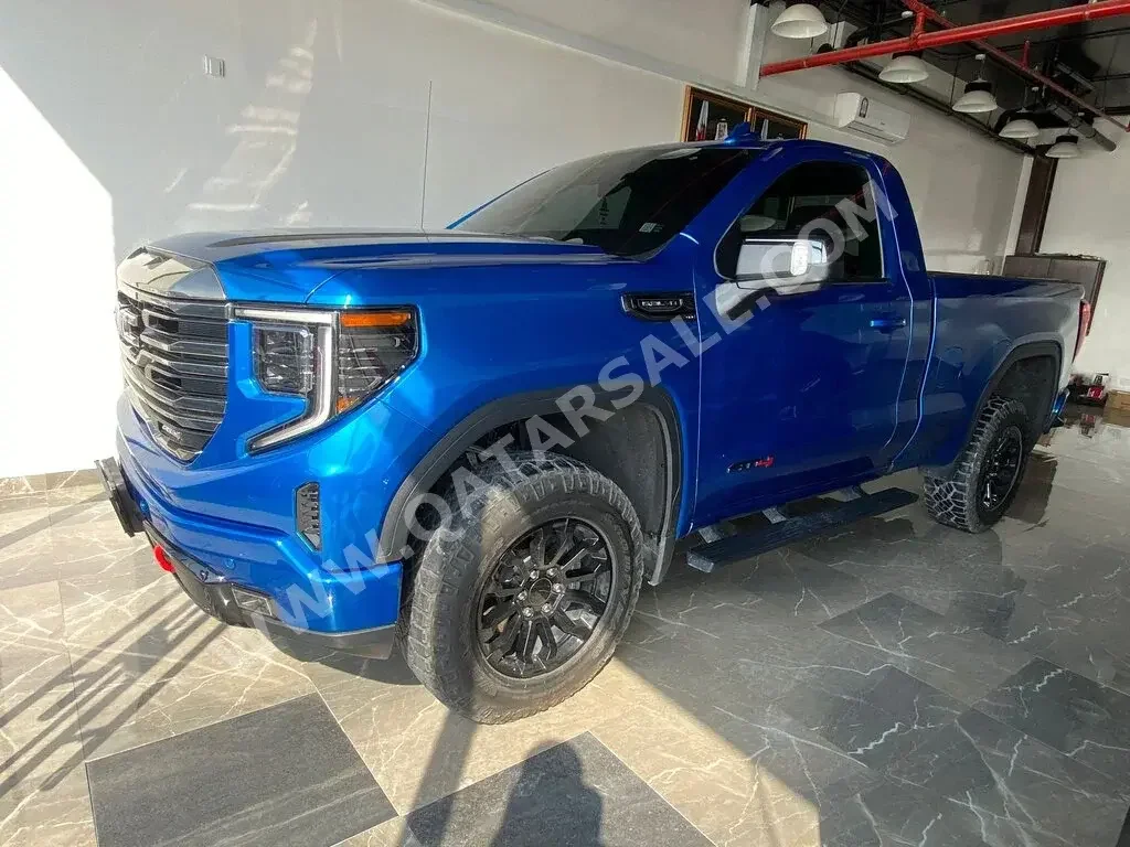 GMC  Sierra  AT4  2022  Automatic  32,000 Km  8 Cylinder  Four Wheel Drive (4WD)  Pick Up  Blue  With Warranty