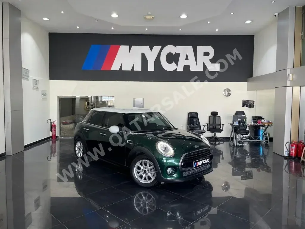 Mini  Cooper  2018  Automatic  41,000 Km  3 Cylinder  Front Wheel Drive (FWD)  Hatchback  Green