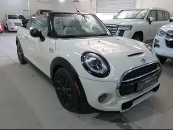 Mini  Cooper  S  2020  Automatic  34,000 Km  4 Cylinder  Front Wheel Drive (FWD)  Convertible  Beige