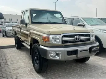 Toyota  Land Cruiser  LX  2018  Manual  183,000 Km  6 Cylinder  Four Wheel Drive (4WD)  Pick Up  Blue  With Warranty