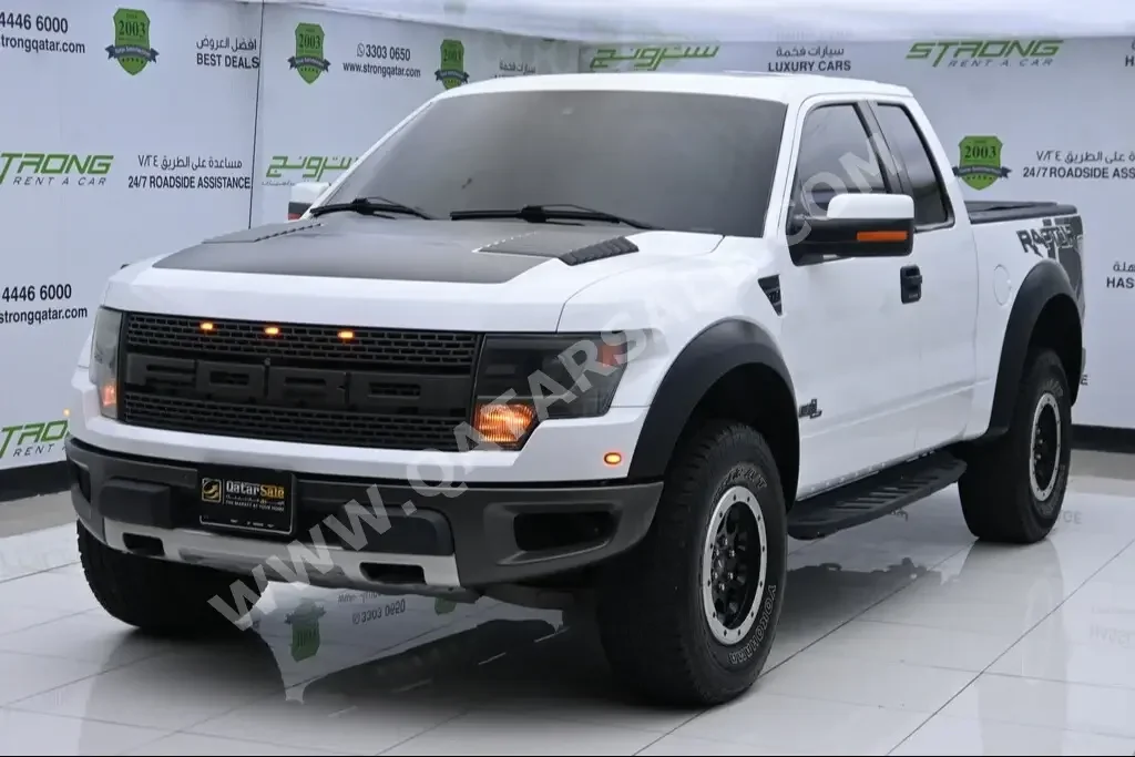 Ford  Raptor  SVT  2014  Automatic  217,000 Km  8 Cylinder  Four Wheel Drive (4WD)  Pick Up  White  With Warranty