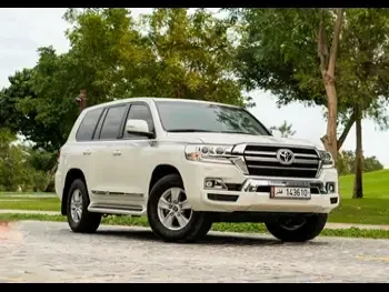 Toyota  Land Cruiser  GXR  2020  Automatic  60,000 Km  6 Cylinder  Four Wheel Drive (4WD)  SUV  White  With Warranty