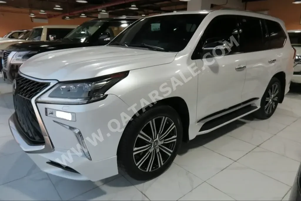 Lexus  LX  570 S  2018  Automatic  133,000 Km  8 Cylinder  Four Wheel Drive (4WD)  SUV  White