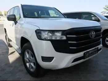 Toyota  Land Cruiser  GXR  2022  Automatic  50,000 Km  6 Cylinder  Four Wheel Drive (4WD)  SUV  White  With Warranty