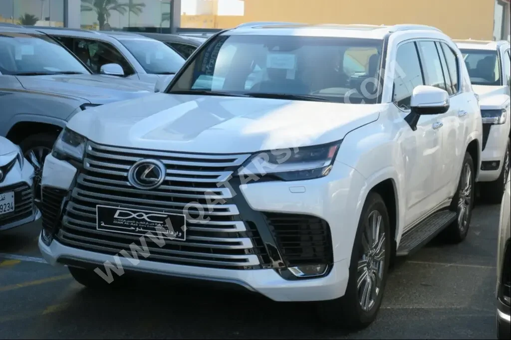Lexus  LX  600 VIP  2023  Automatic  3,000 Km  6 Cylinder  Four Wheel Drive (4WD)  SUV  White  With Warranty