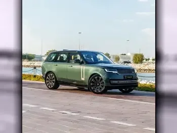 Land Rover  Range Rover  Vogue HSE  2022  Automatic  37,000 Km  8 Cylinder  Four Wheel Drive (4WD)  SUV  Green  With Warranty
