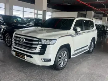 Toyota  Land Cruiser  GXR Twin Turbo  2023  Automatic  23,000 Km  6 Cylinder  Four Wheel Drive (4WD)  SUV  White  With Warranty