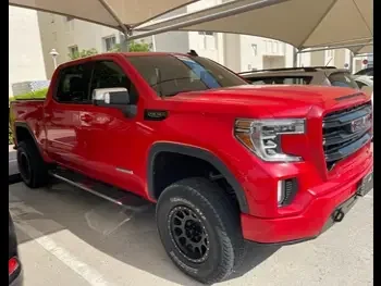 GMC  Sierra  1500  2019  Automatic  60,000 Km  8 Cylinder  Four Wheel Drive (4WD)  Pick Up  Red