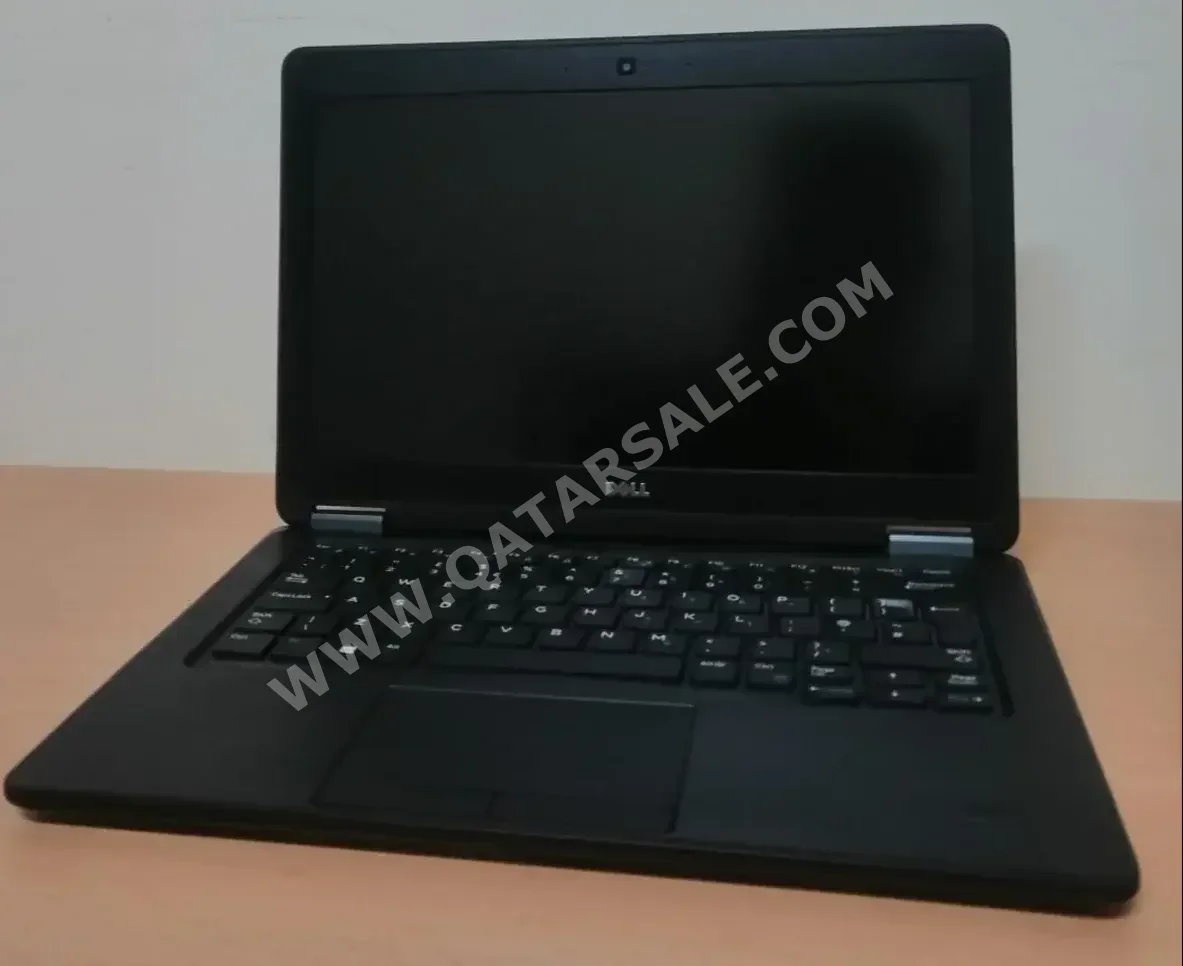 Laptops Dell  - Latitude  - Black  - Windows 10  - Intel  - Core i5  -Memory (Ram): 8 GB
