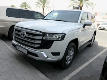 Toyota  Land Cruiser  GXR  2022  Automatic  77,000 Km  6 Cylinder  Four Wheel Drive (4WD)  SUV  White  With Warranty
