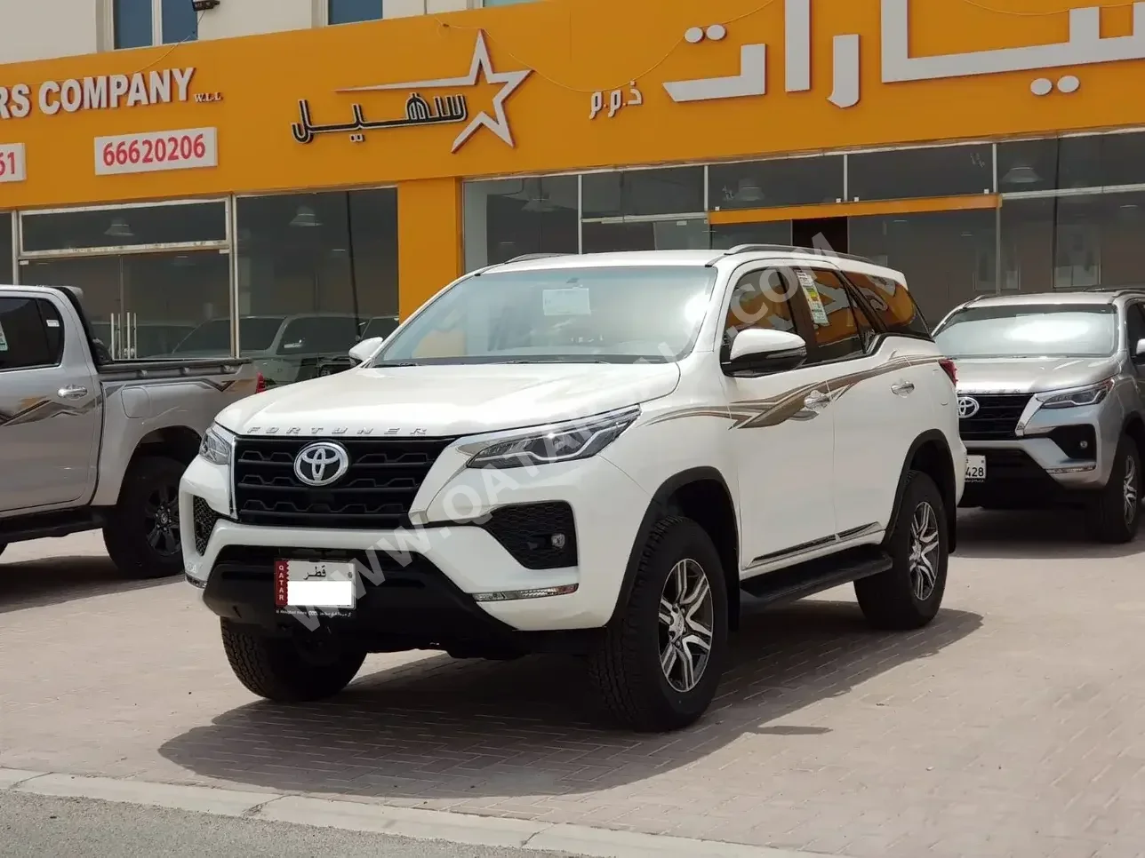 Toyota  Fortuner  SR5  2024  Automatic  0 Km  6 Cylinder  Four Wheel Drive (4WD)  SUV  White  With Warranty