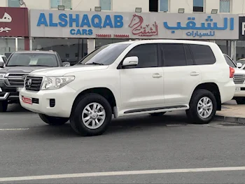 Toyota  Land Cruiser  G  2014  Automatic  174,000 Km  6 Cylinder  Four Wheel Drive (4WD)  SUV  White