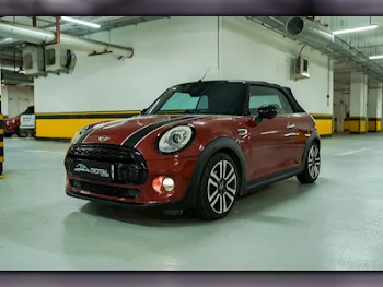 Mini  Cooper  2017  Automatic  100,000 Km  4 Cylinder  Front Wheel Drive (FWD)  Convertible  Red