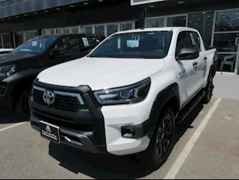 Toyota  Hilux  SR5 Adventure  2024  Automatic  0 Km  6 Cylinder  Four Wheel Drive (4WD)  Pick Up  White  With Warranty