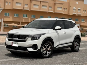 Kia  Seltos  2022  Automatic  31,000 Km  4 Cylinder  Rear Wheel Drive (RWD)  SUV  White  With Warranty