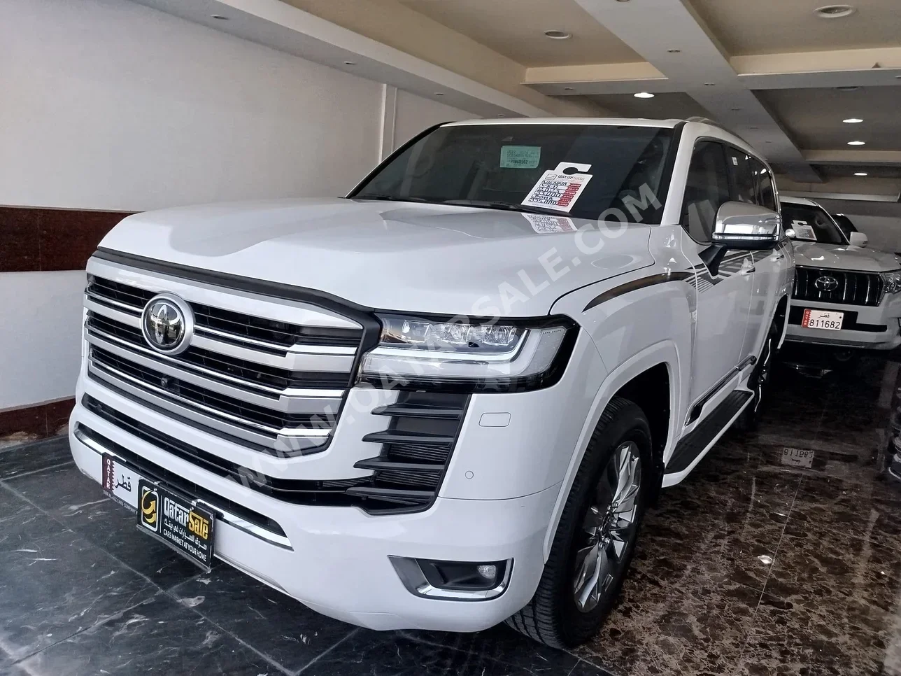 Toyota  Land Cruiser  VXR Twin Turbo  2023  Automatic  33,000 Km  6 Cylinder  Four Wheel Drive (4WD)  SUV  White  With Warranty