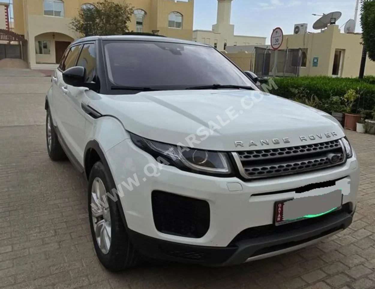 Land Rover  Evoque  2019  Automatic  91,000 Km  4 Cylinder  Four Wheel Drive (4WD)  SUV  White