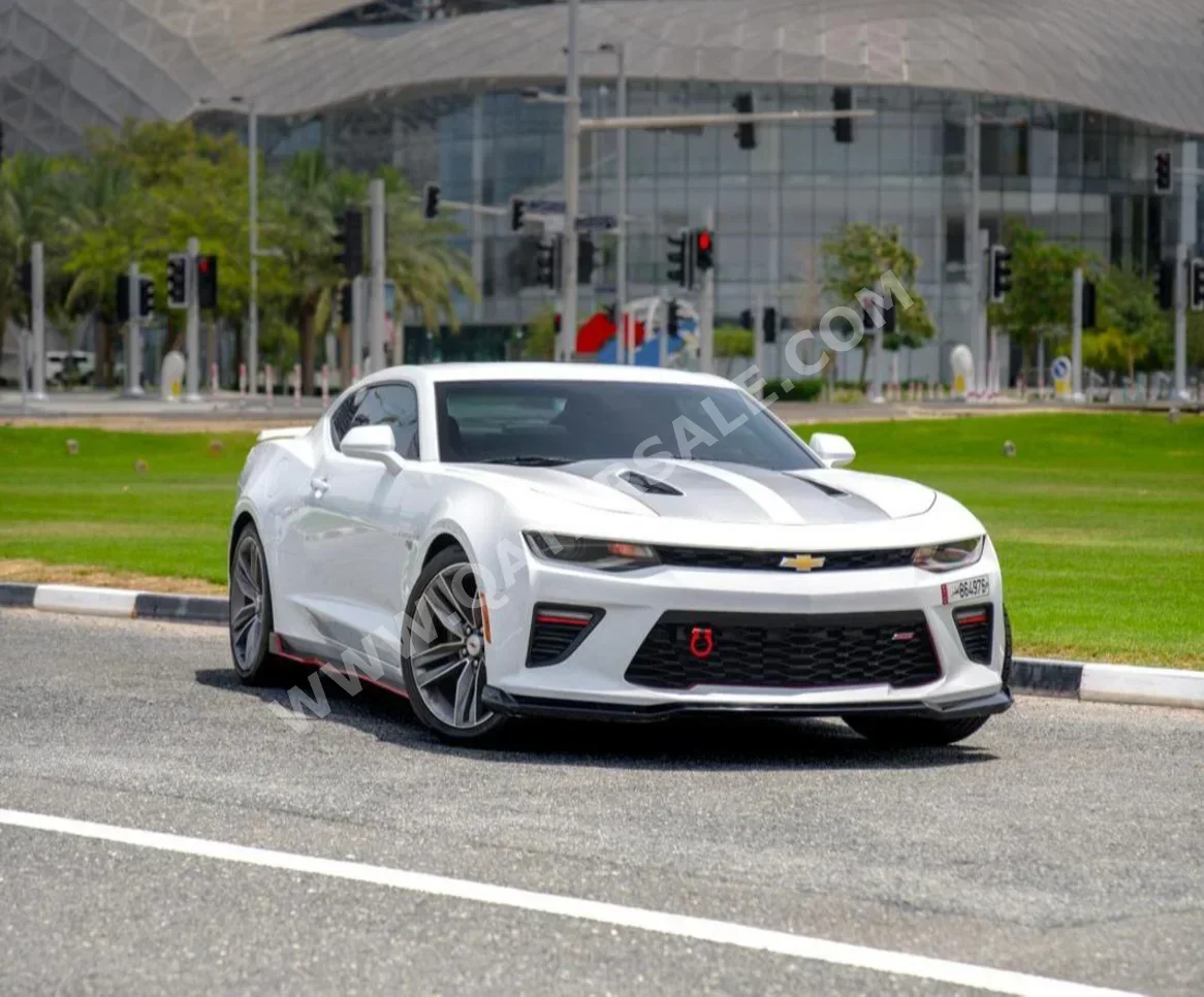 Chevrolet  Camaro  SS  2016  Automatic  90,000 Km  8 Cylinder  Rear Wheel Drive (RWD)  Coupe / Sport  White
