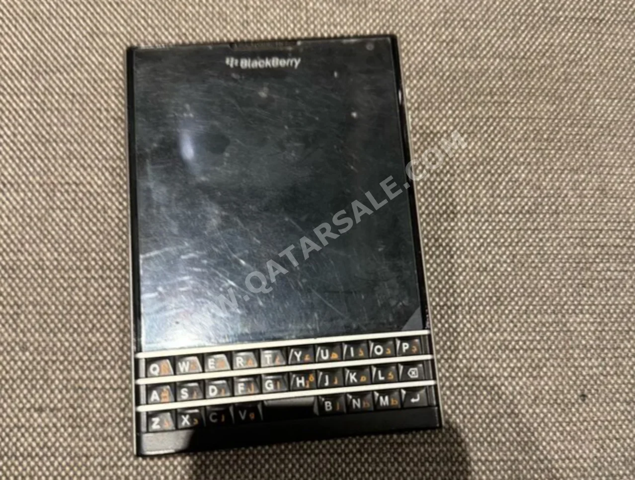 BlackBerry  - Passport  - Black